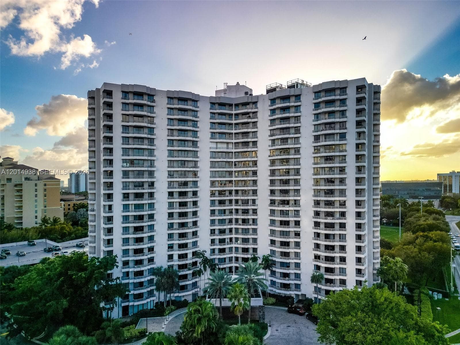 3300 NE 191st St # 1816, Aventura FL 33180 — 35