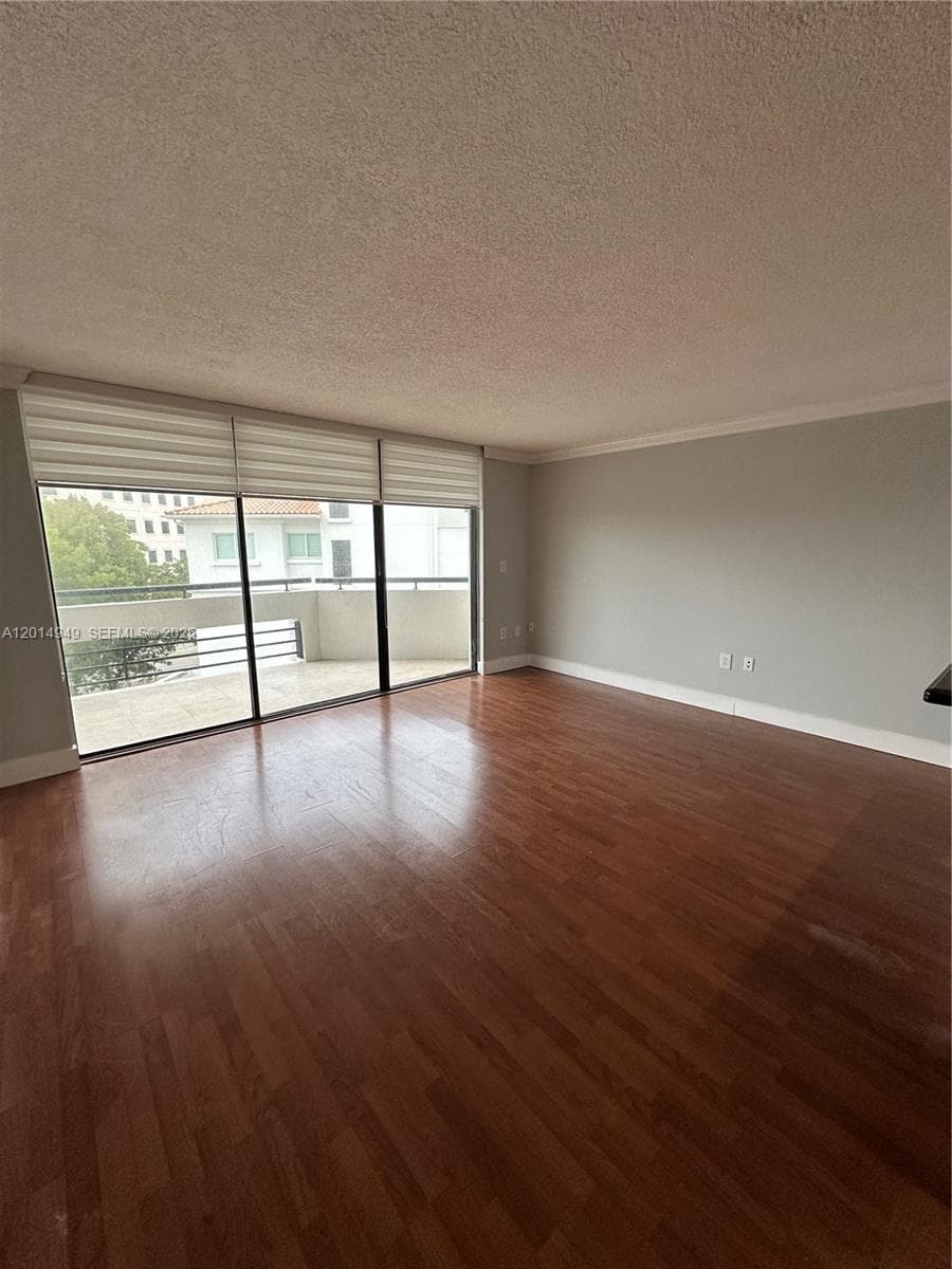 911 E Ponce De Leon Blvd # 504, Coral Gables FL 33134 — 1