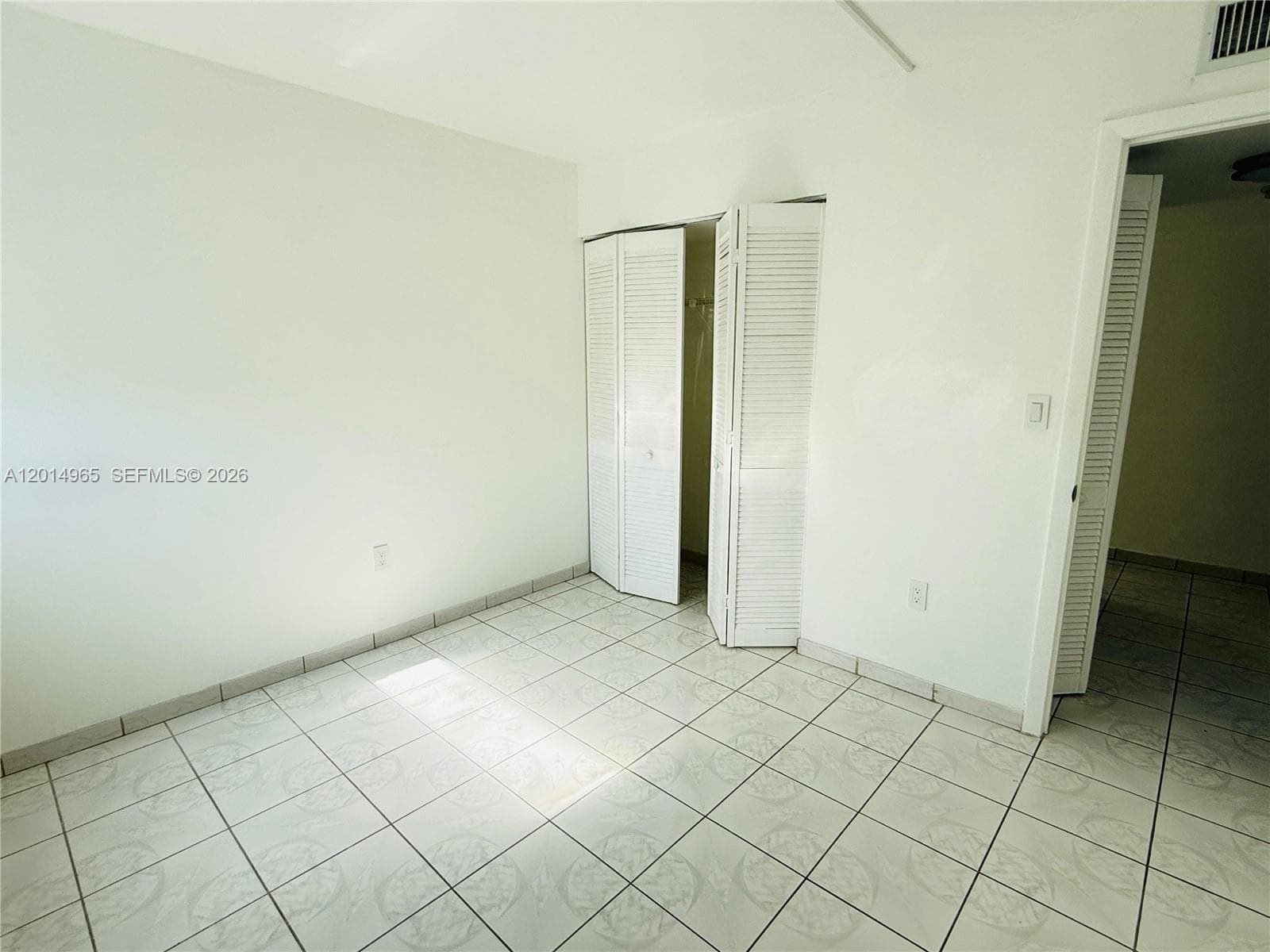 9440 W Flagler St # 305, Miami FL 33174 — 17