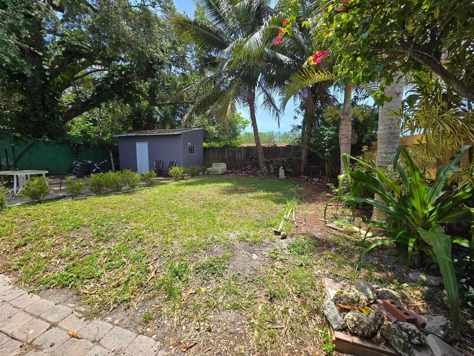 2438 NE 184th Street, North Miami Beach FL 33160 — 2
