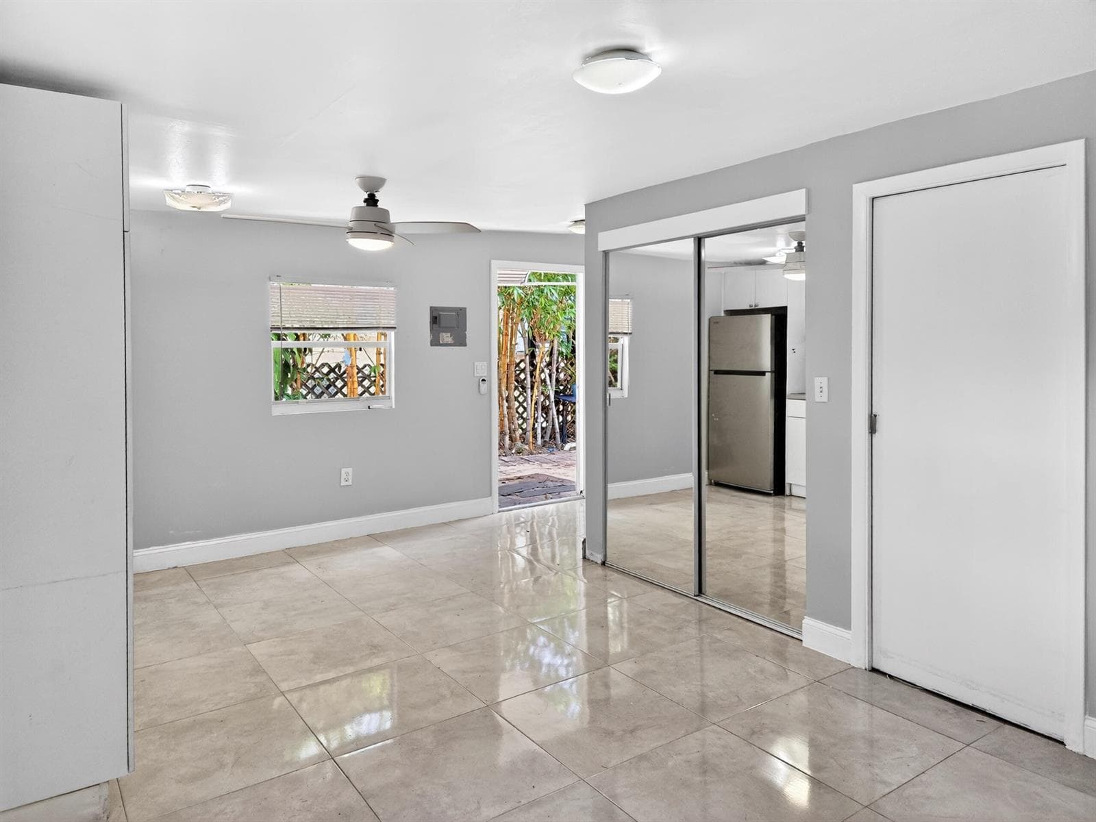 2438 NE 184th Street, North Miami Beach FL 33160 — 7