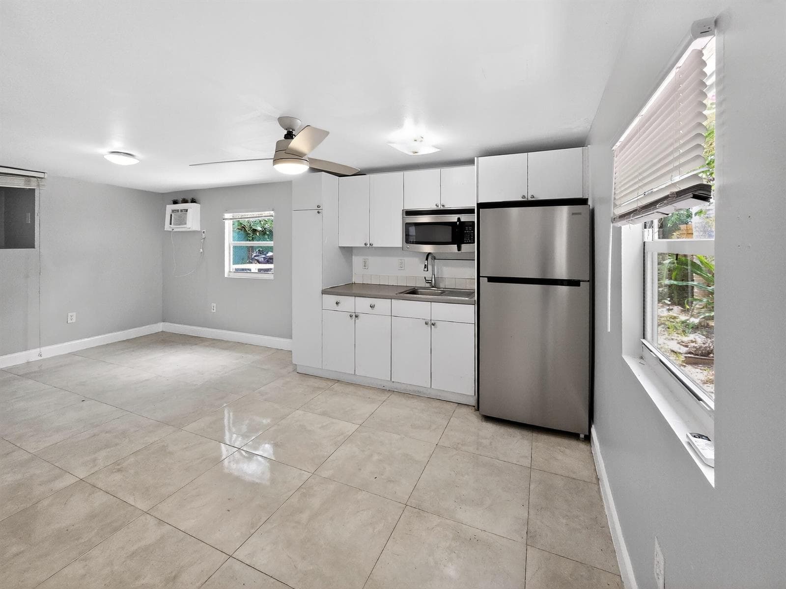 2438 NE 184th Street, North Miami Beach FL 33160 — 3