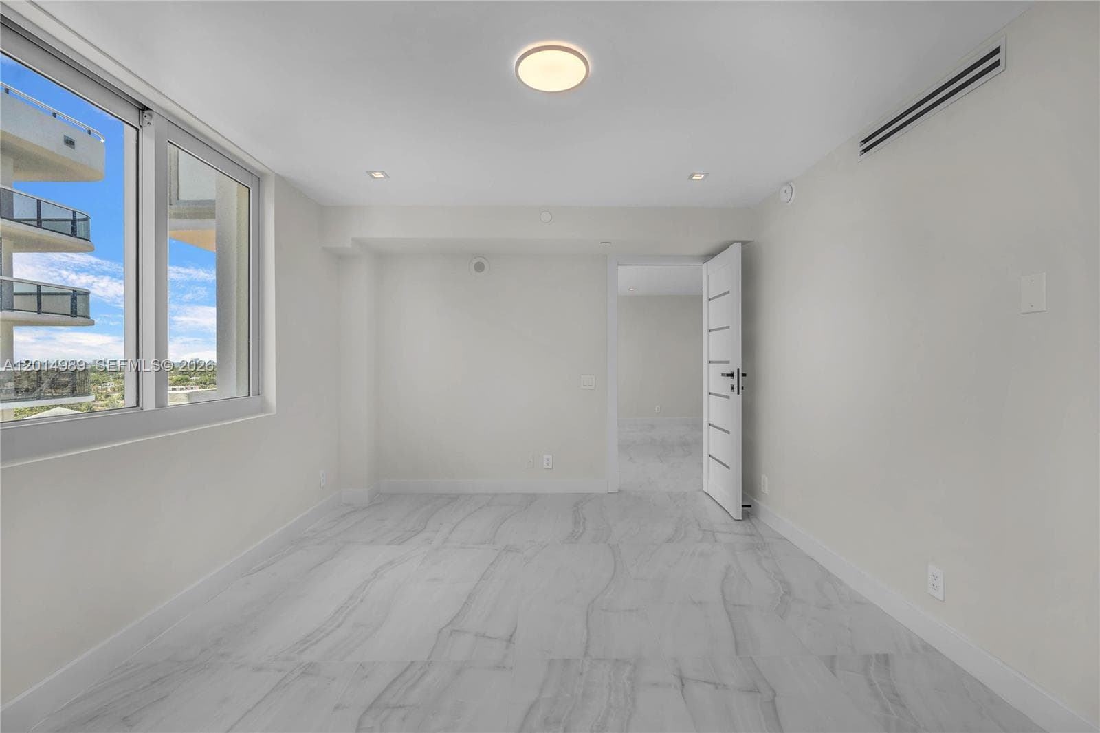 9499 Collins Ave # 1009, Surfside FL 33154 — 28