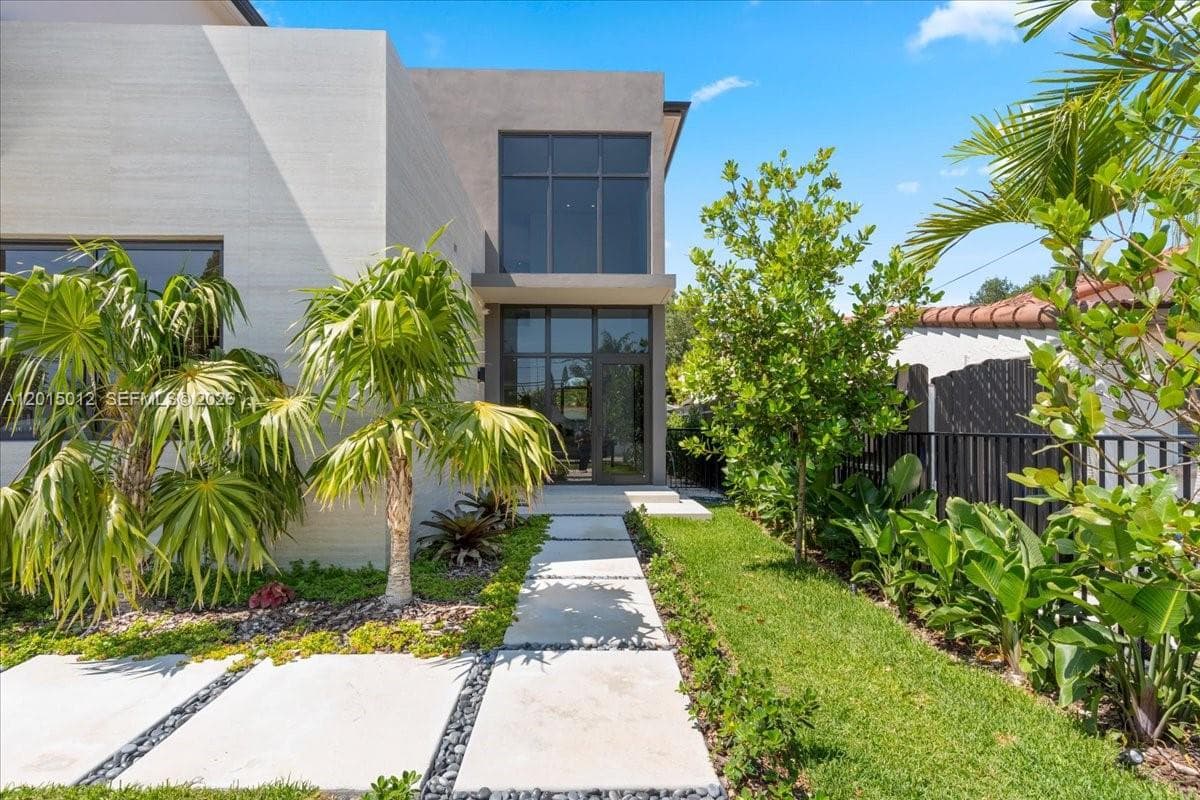 2175 SW 25th St, Miami FL 33133 — 1