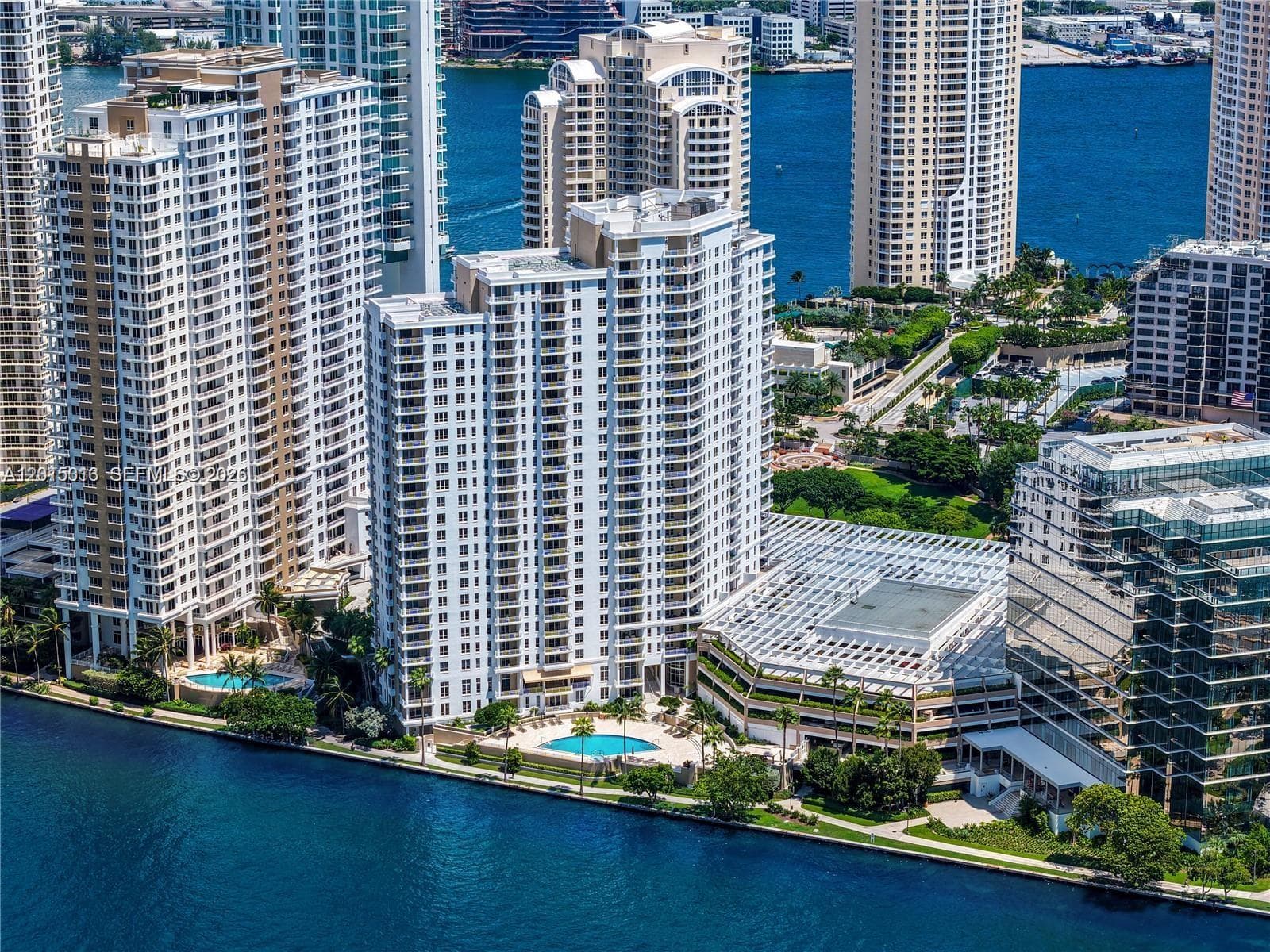 701 Brickell Key Blvd # 2511, Miami FL 33131 — 34