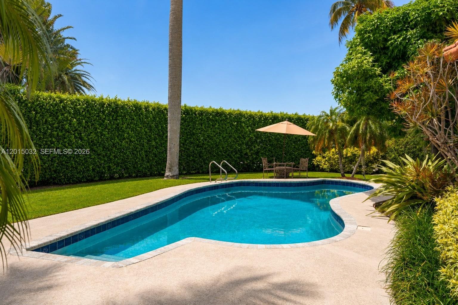 363 S Hibiscus Dr, Miami Beach FL 33139 — 2