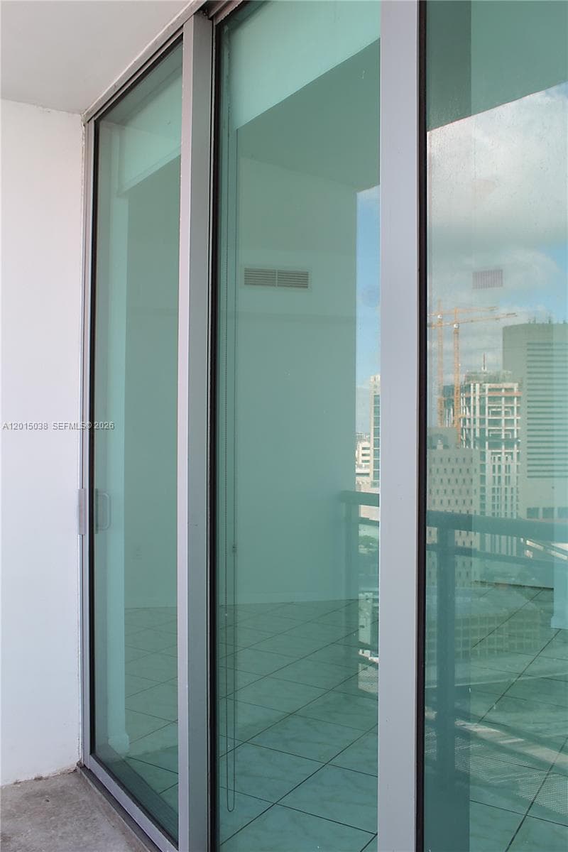 350 S Miami Ave # 2713, Miami FL 33130 — 23