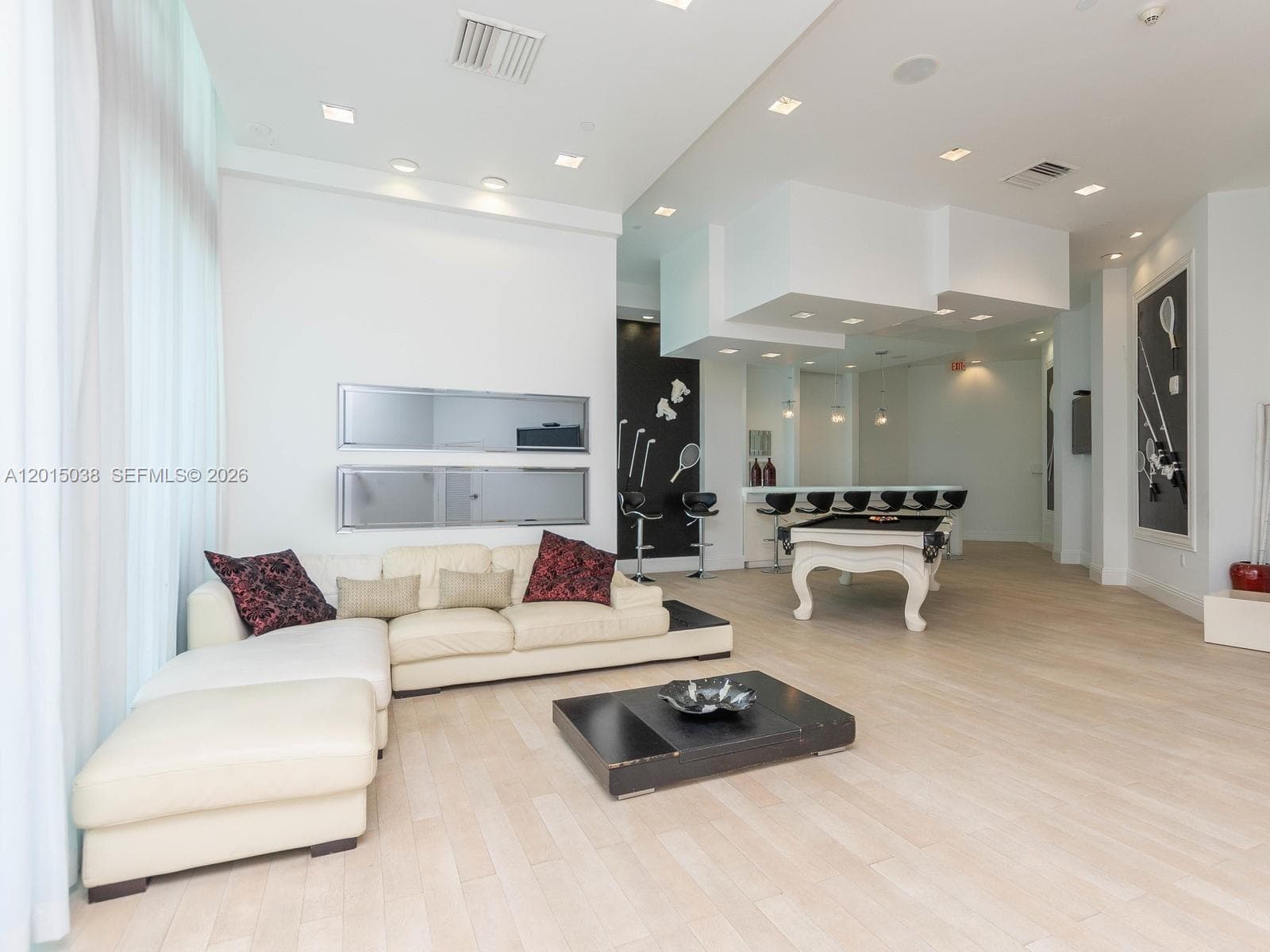 350 S Miami Ave # 2713, Miami FL 33130 — 47