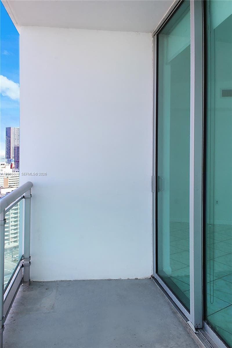 350 S Miami Ave # 2713, Miami FL 33130 — 22