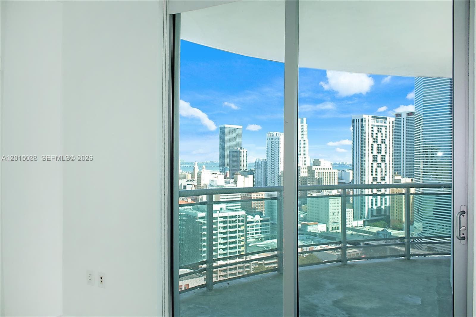 350 S Miami Ave # 2713, Miami FL 33130 — 34