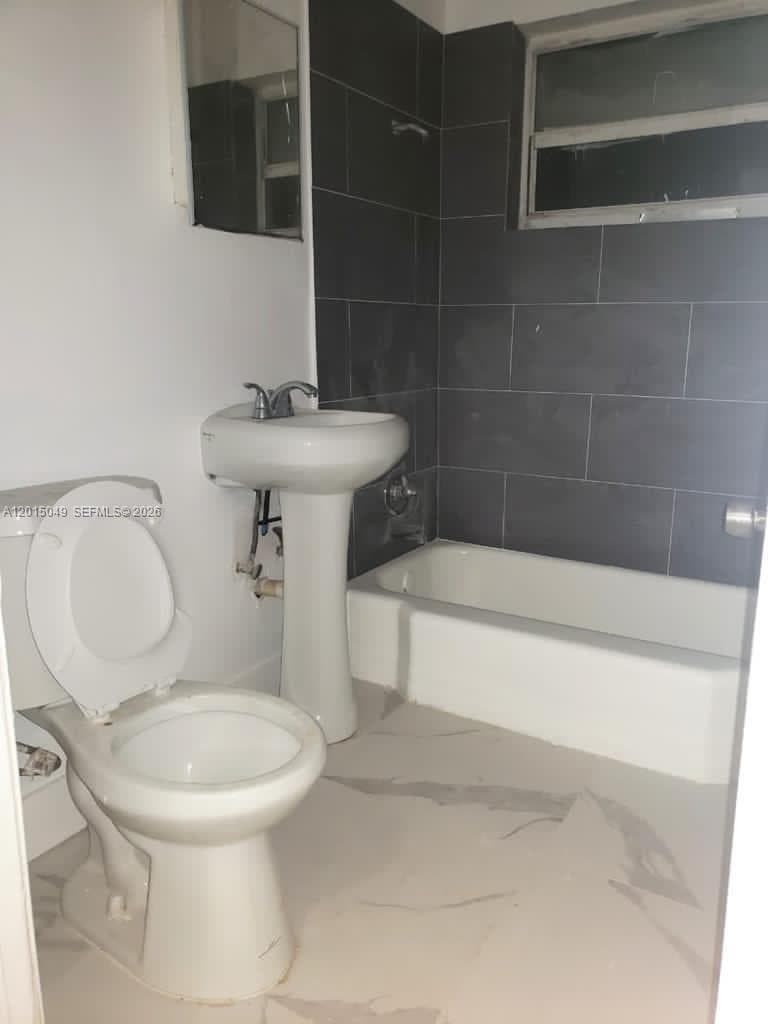 166 NW 68th Ter # 166, Miami FL 33150 — 9