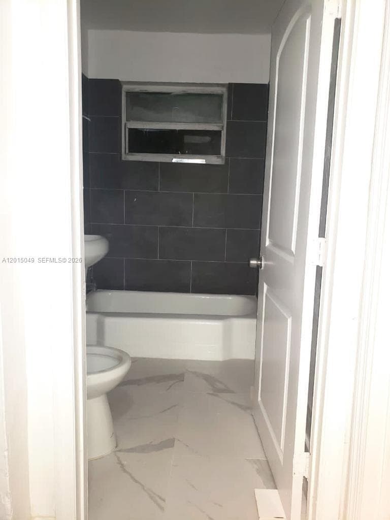 166 NW 68th Ter # 166, Miami FL 33150 — 8