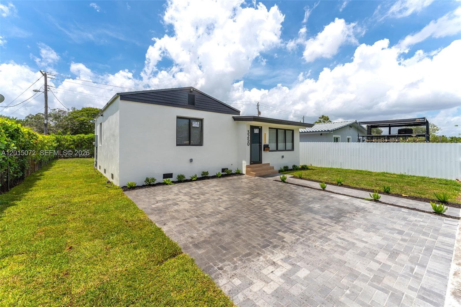 3250 SW 68th Ave, Miami FL 33155 — 3