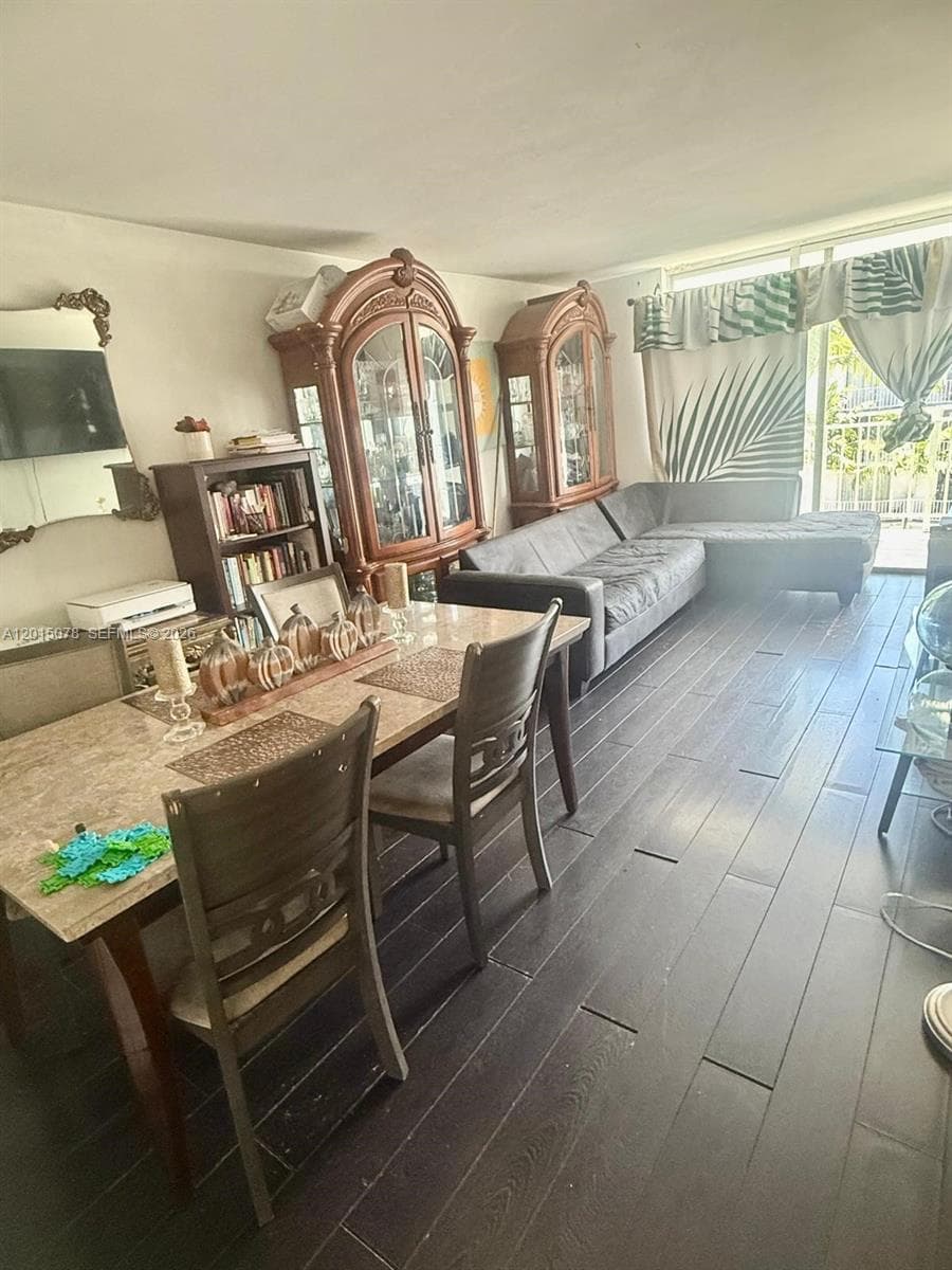 488 NW 165th St Rd # 512, Miami FL 33169 — 3