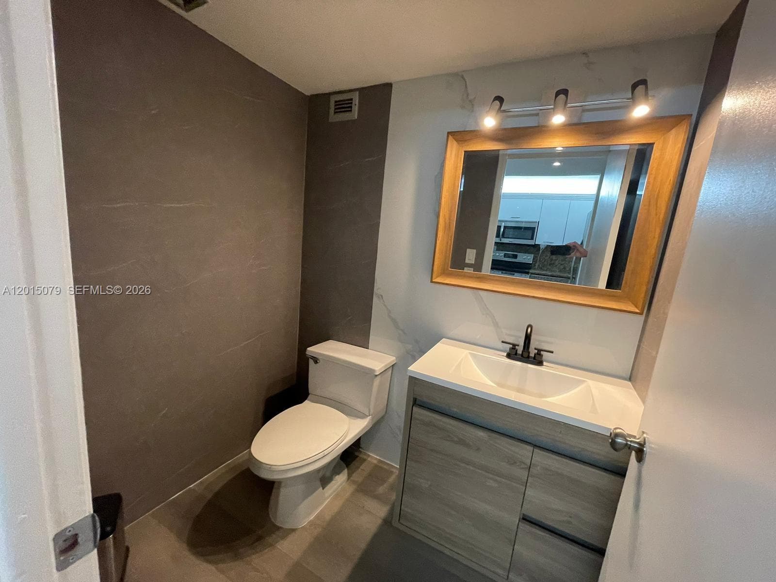 1901 Brickell Ave # B2104, Miami FL 33129 — 6