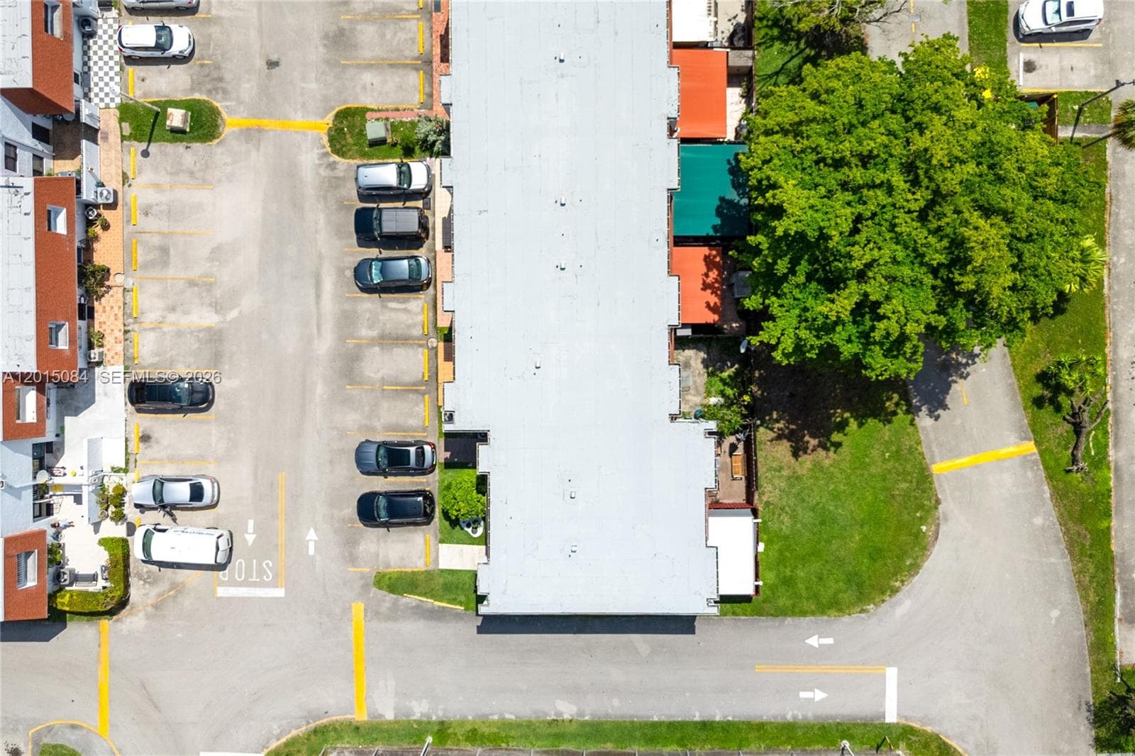 606 NW 107th Ave # 9B, Miami FL 33172 — 22
