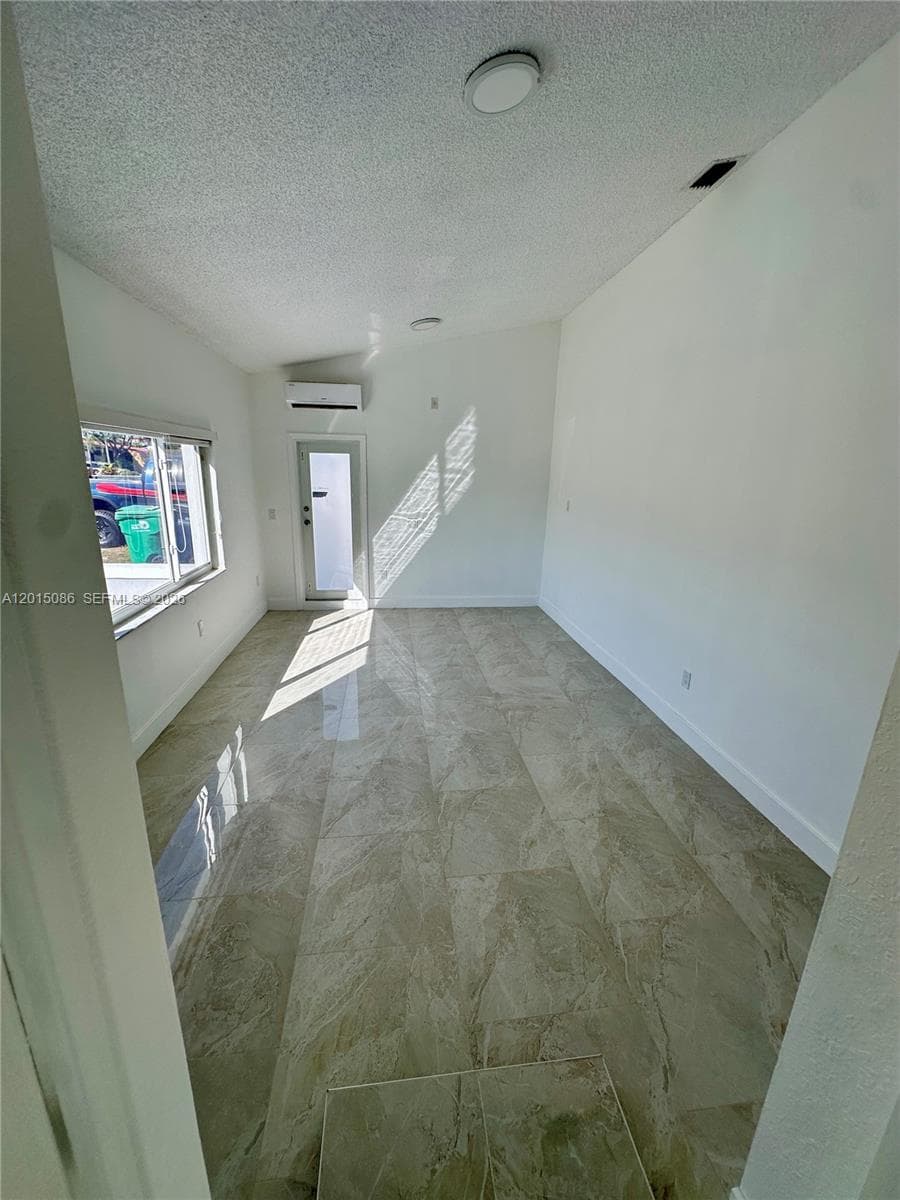 1811 SW 83rd Ave, Miami FL 33155 — 19