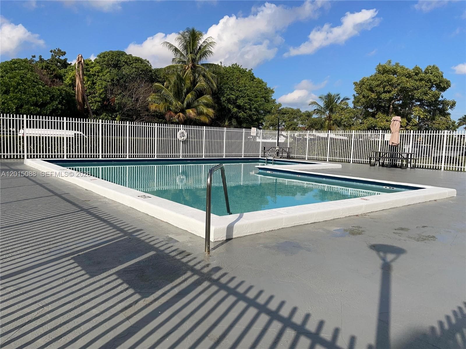 10300 Coral Way # 33, Miami FL 33165 — 10