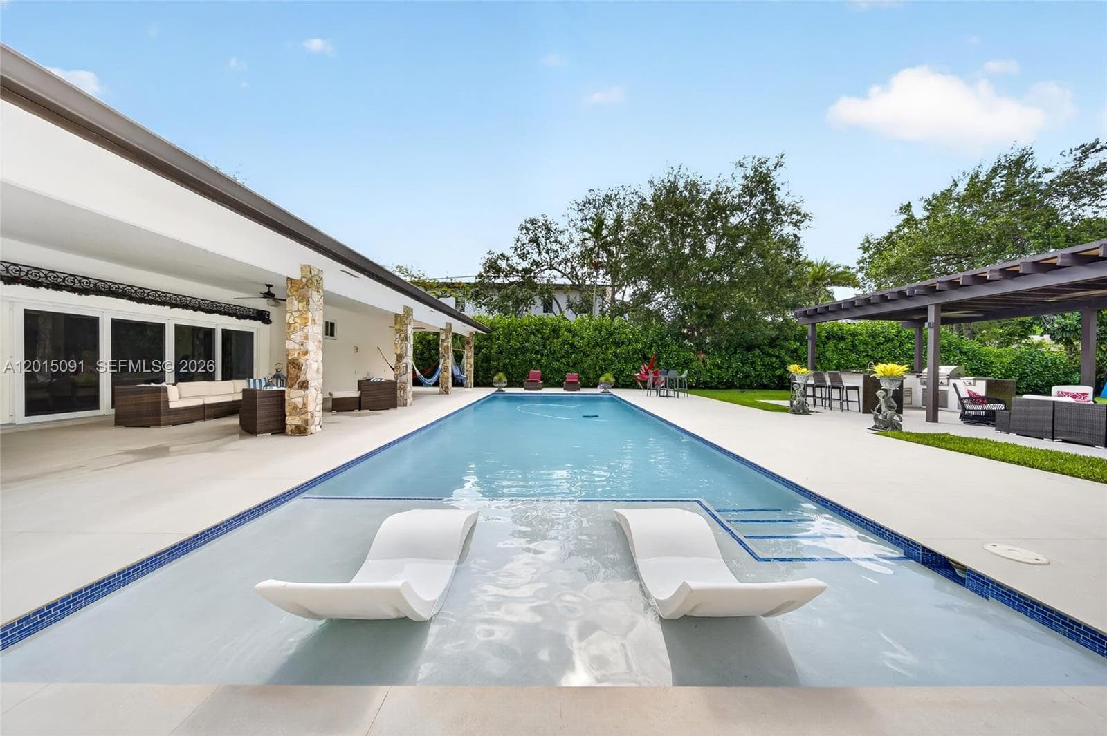 6650 SW 112th St, Pinecrest FL 33156 — 32