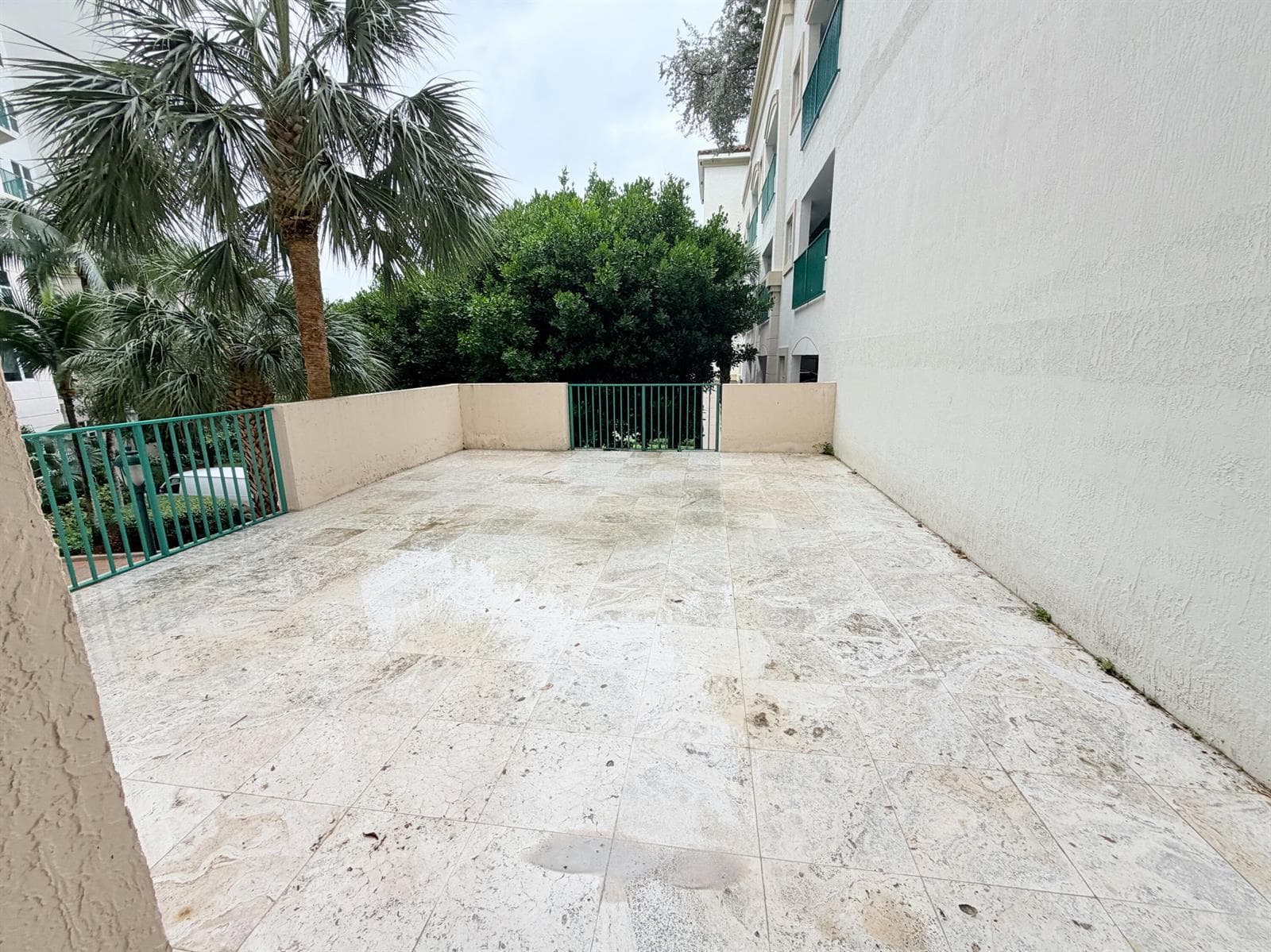 19900 E Country Club Drive # 210, Aventura FL 33180 — 16
