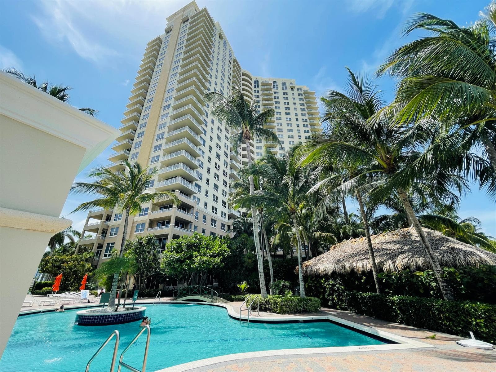 19900 E Country Club Drive # 210, Aventura FL 33180 — 19