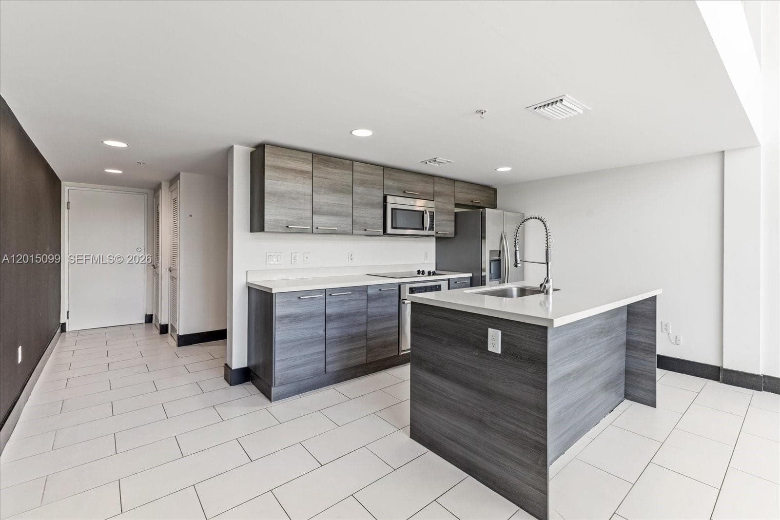421 Meridian Ave # 19, Miami Beach FL 33139 — 17