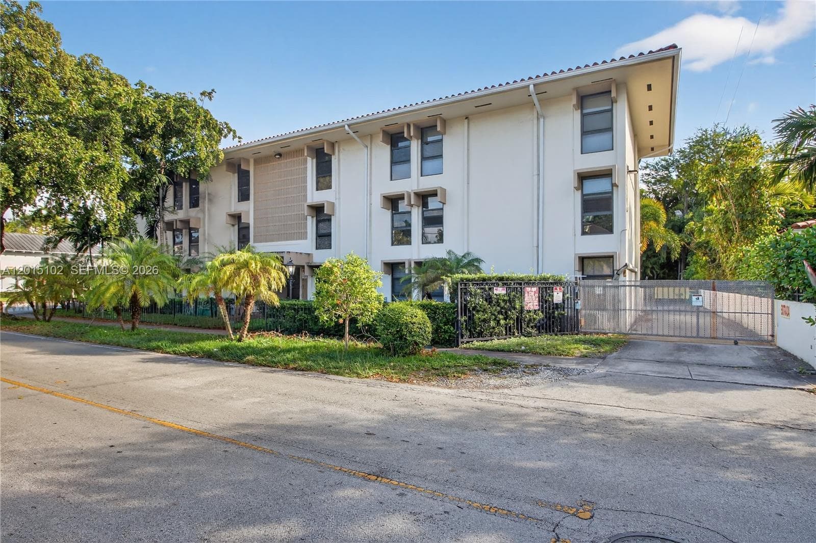 1600 S Le Jeune Rd # 9, Coral Gables FL 33134 — 2
