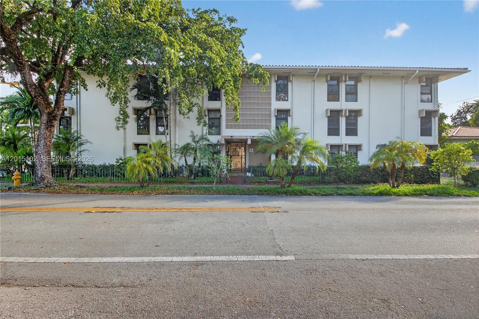 1600 S Le Jeune Rd # 9, Coral Gables FL 33134 — 1