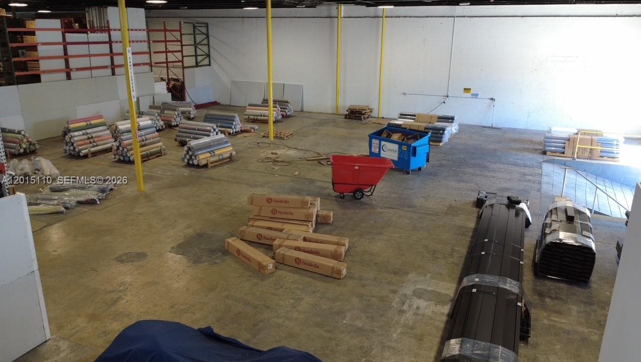 2290 W 8th Ave, Hialeah FL 33010 — 14