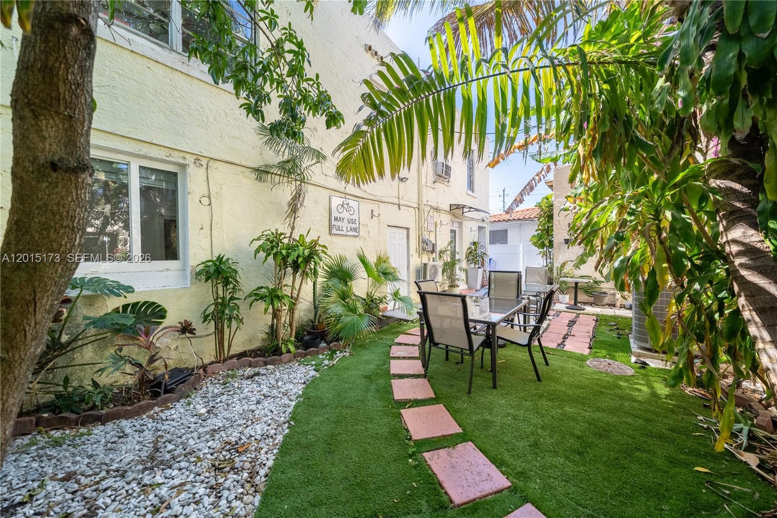 1678 SW 11th St # 1, Miami FL 33135 — 16
