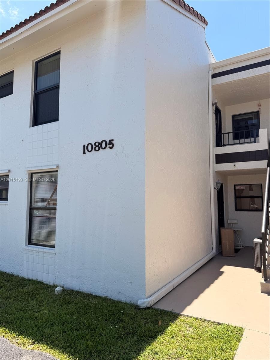 10805 NW 7th St # 22, Miami FL 33172 — 11