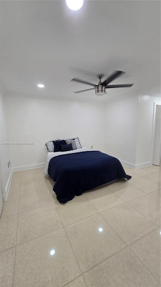 10805 NW 7th St # 22, Miami FL 33172 — 4