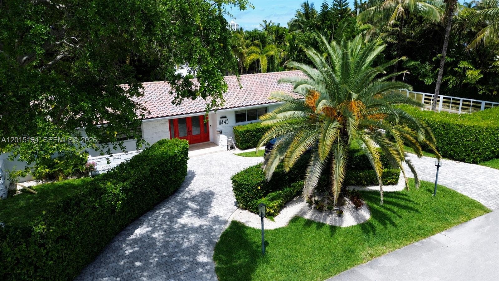 11445 N Bayshore Dr, North Miami FL 33181 — 1