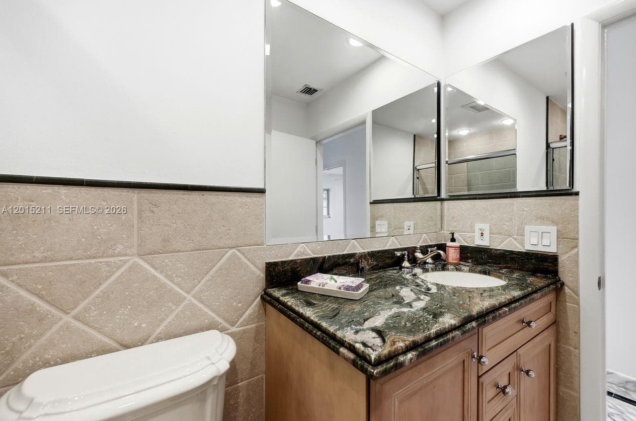 13060 SW 70th Ave, Pinecrest FL 33156 — 34