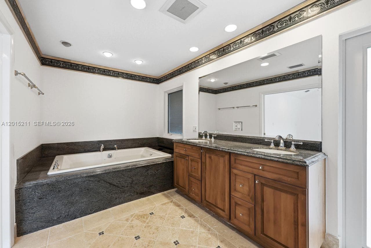 13060 SW 70th Ave, Pinecrest FL 33156 — 55