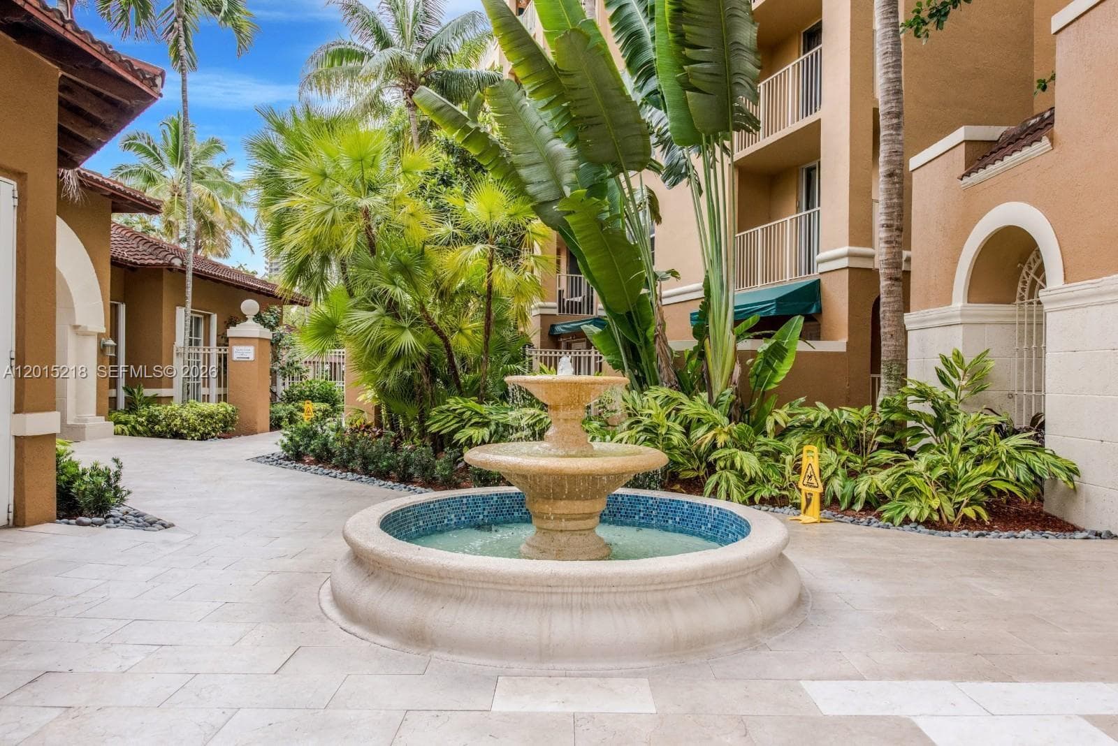 19555 E Country Club Dr # 8408, Aventura FL 33180 — 19