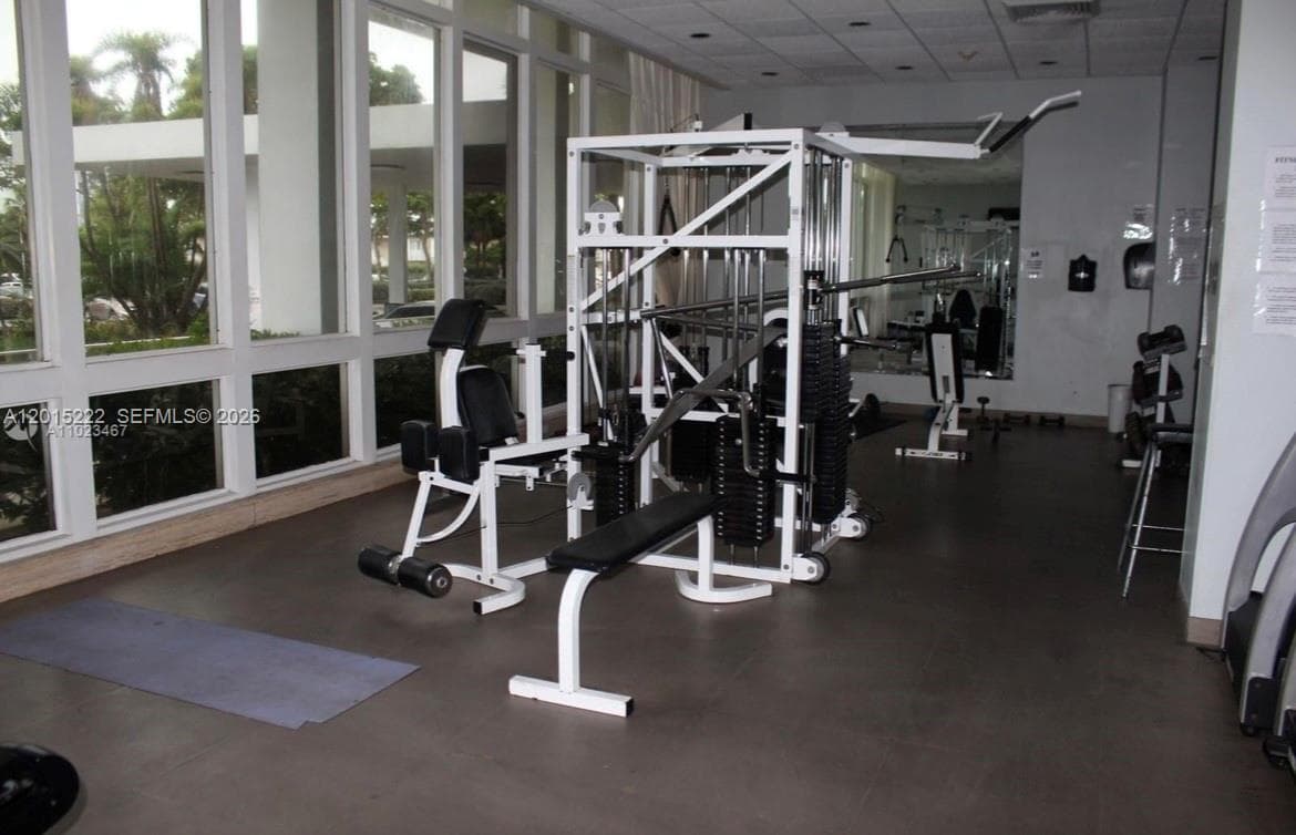 7441 Wayne Ave # 4G, Miami Beach FL 33141 — 7