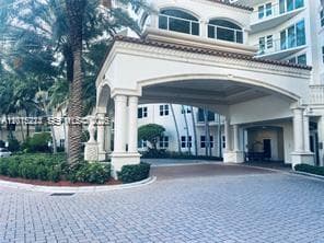 20000 E Country Club Dr, Aventura FL 33180 — 2