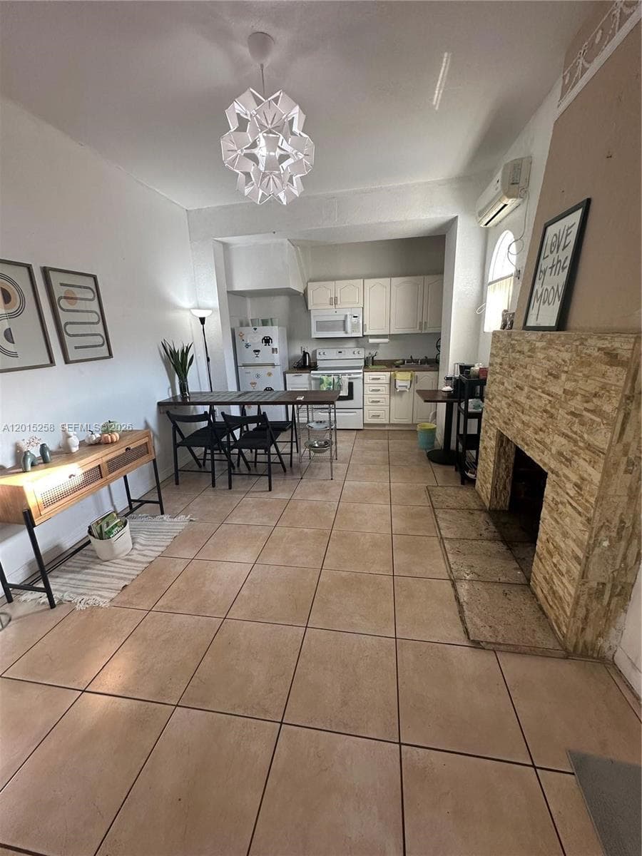 1678 SW 11th St, Miami FL 33135 — 1