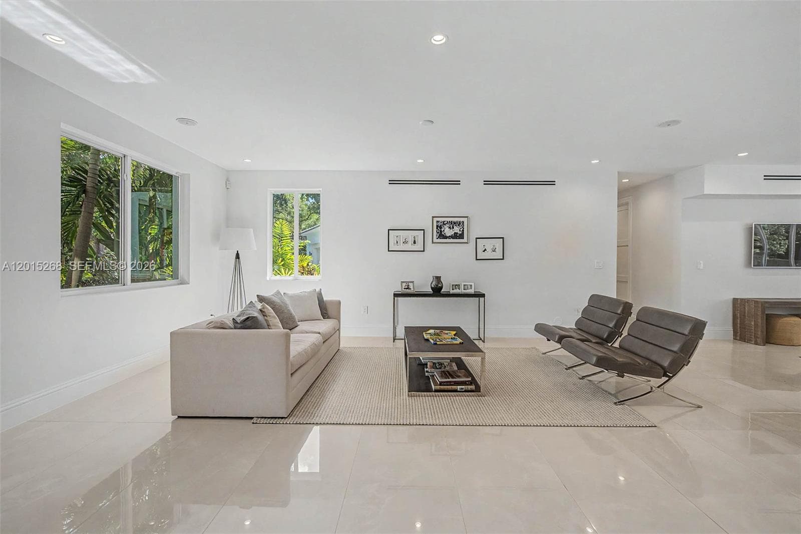 5790 SW 96th St, Pinecrest FL 33156 — 9
