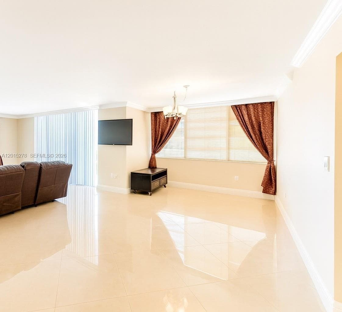 2780 NE 183rd St # 717, Aventura FL 33160 — 2