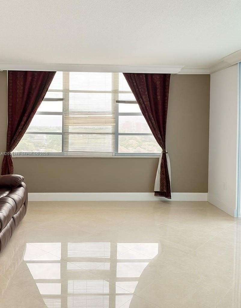 2780 NE 183rd St # 717, Aventura FL 33160 — 5