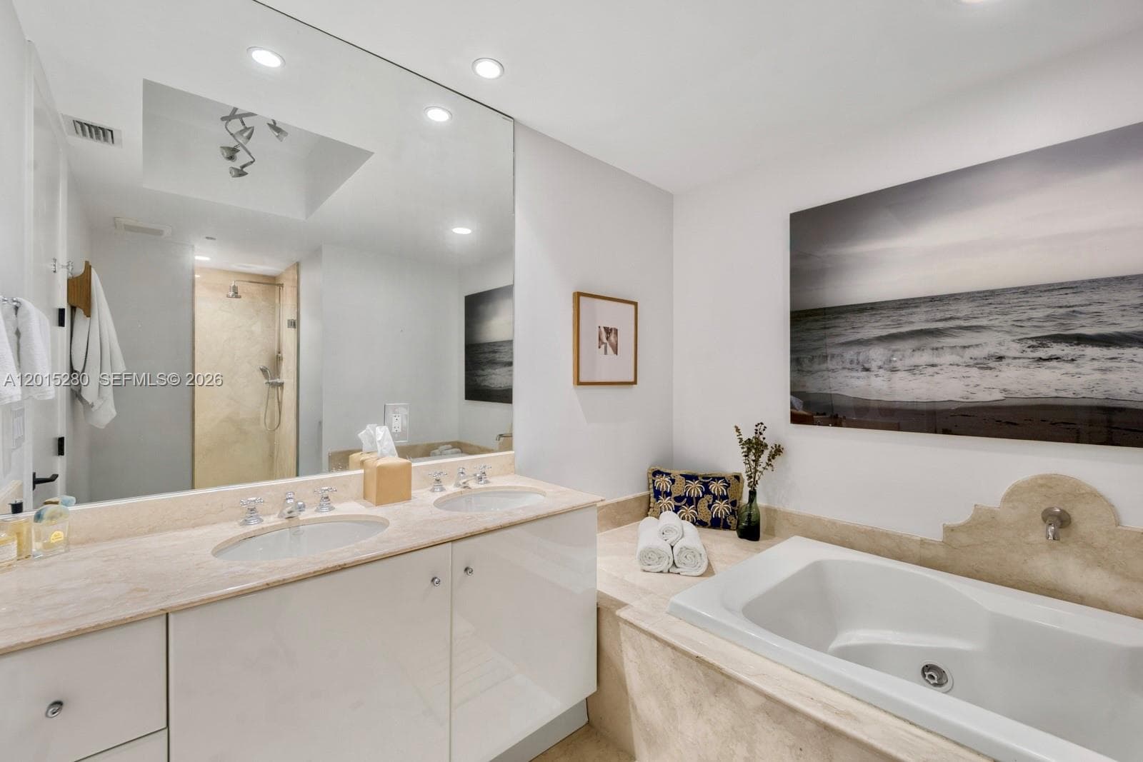 100 S Pointe Dr # 2003, Miami Beach FL 33139 — 13