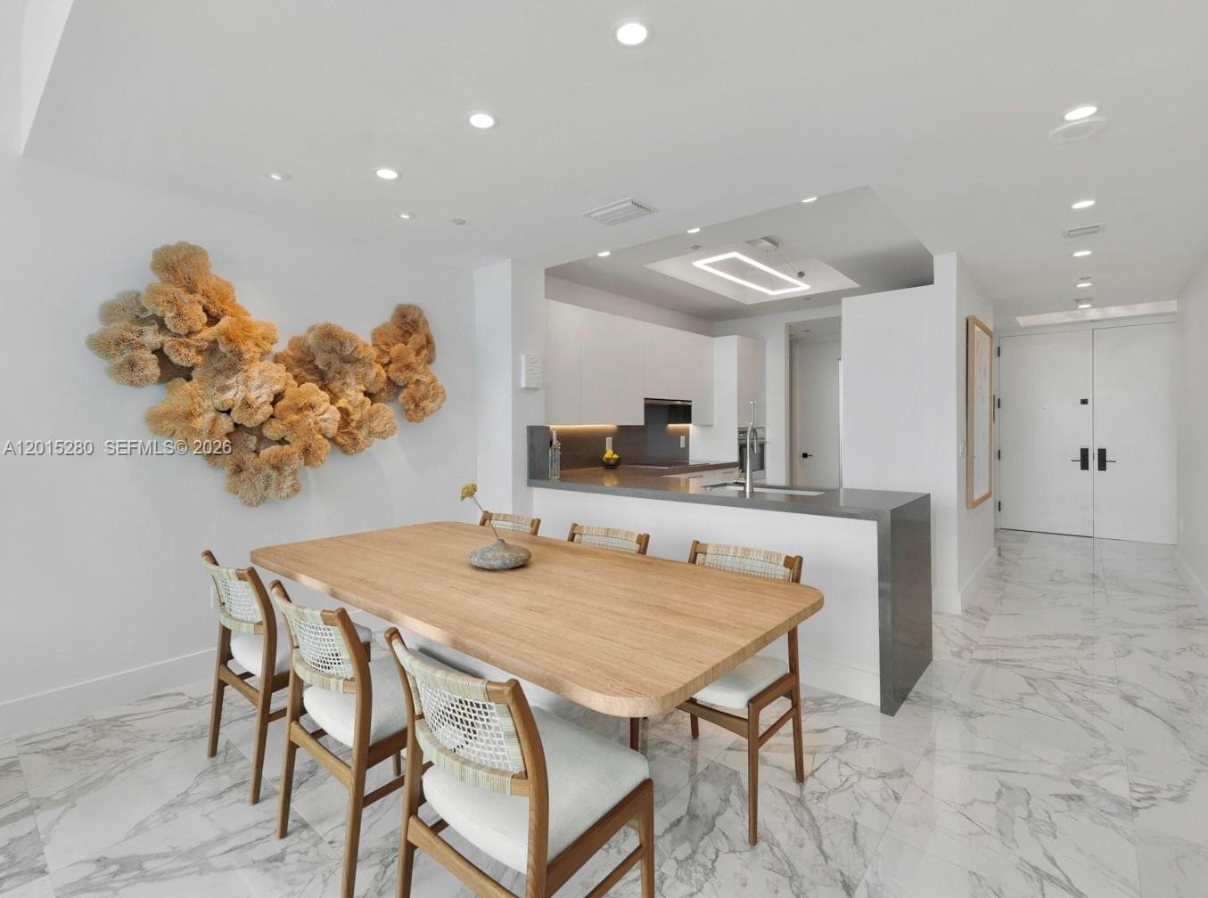 100 S Pointe Dr # 2003, Miami Beach FL 33139 — 18