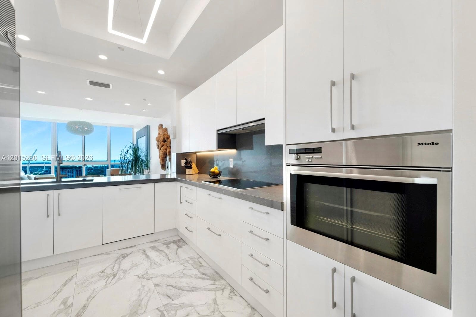 100 S Pointe Dr # 2003, Miami Beach FL 33139 — 8