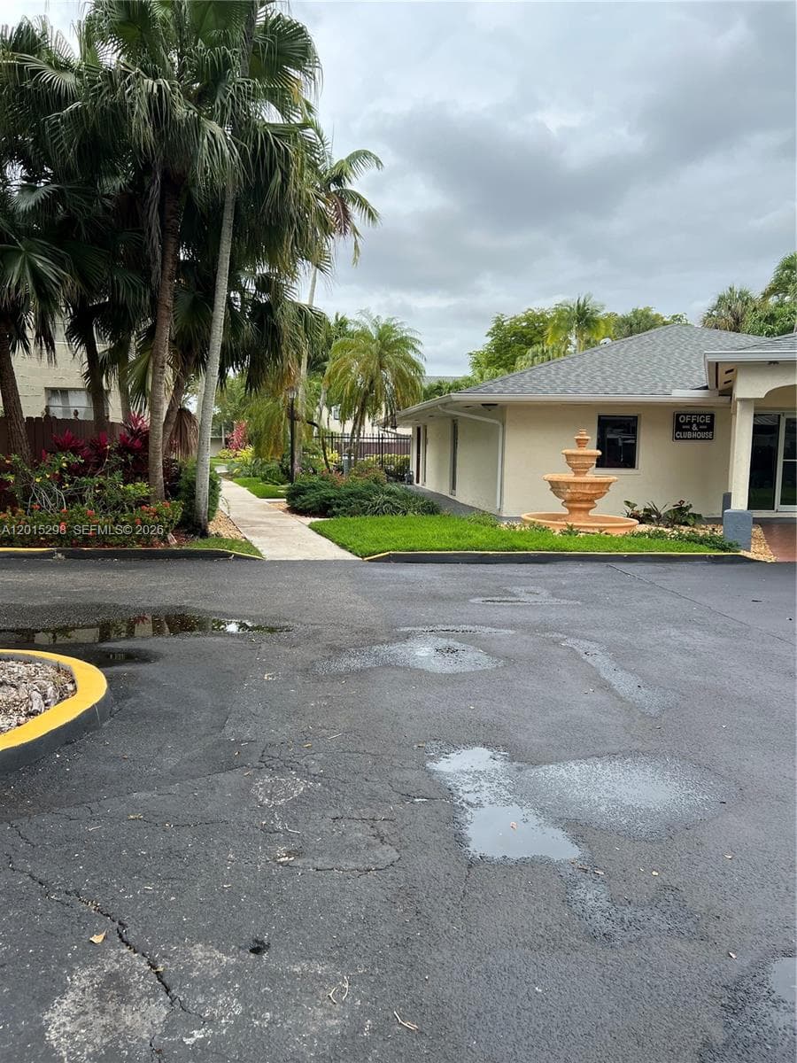 8307 SW 142nd Ave # F103, Miami FL 33183 — 11