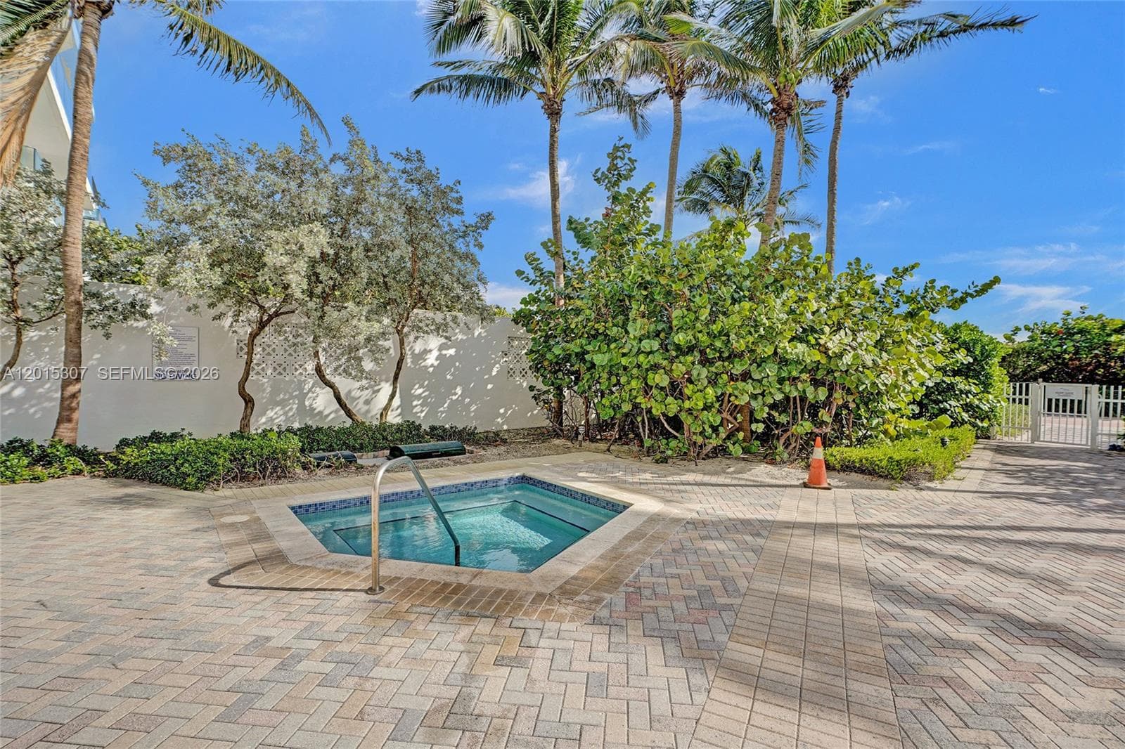 6515 Collins Ave # 1107, Miami Beach FL 33141 — 9
