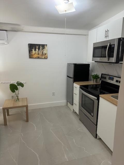 1270 NE 210th Ter # B, Miami FL 33179 — 2