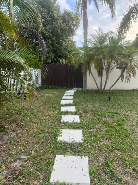 1270 NE 210th Ter # B, Miami FL 33179 — 12