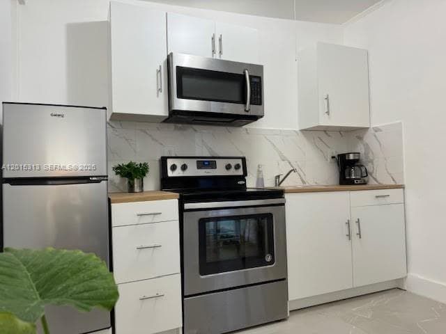 1270 NE 210th Ter # B, Miami FL 33179 — 3